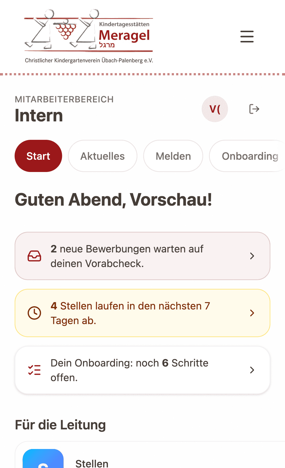 Mitarbeiterbereich auf dem Handy mit Hinweisen zu Bewerbungen, Stellen und Onboarding